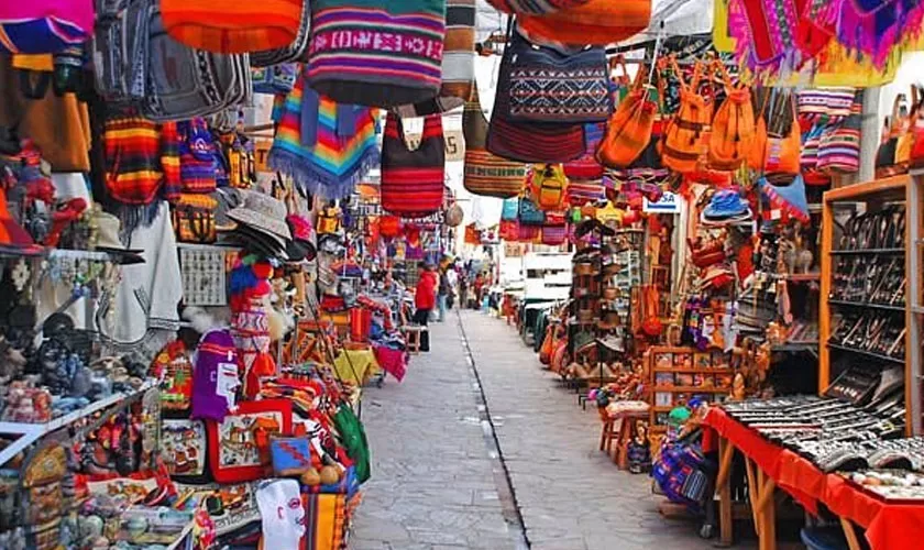 Conoce el Mercado Artesanal en Lima