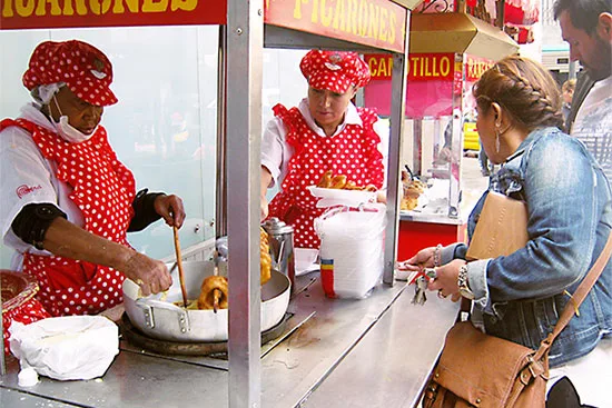 Alameda Chabuca Granda sale of Picarones