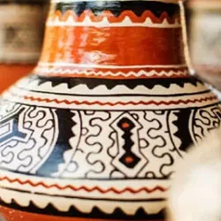 artesanía local en Lima, Perú