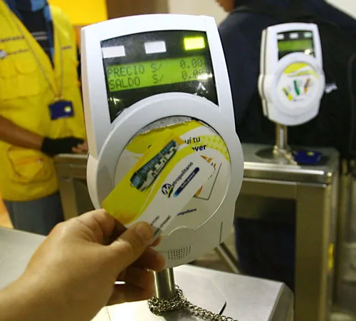 Lima Metropolitan electronic card
