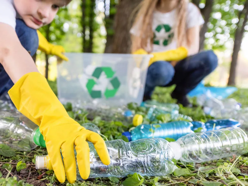 aprendiendo a reciclar. Día mundial del Reciclaje